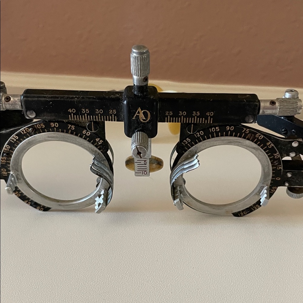 Vintage American Optical trial frames - set of two - Picture 10 of 10